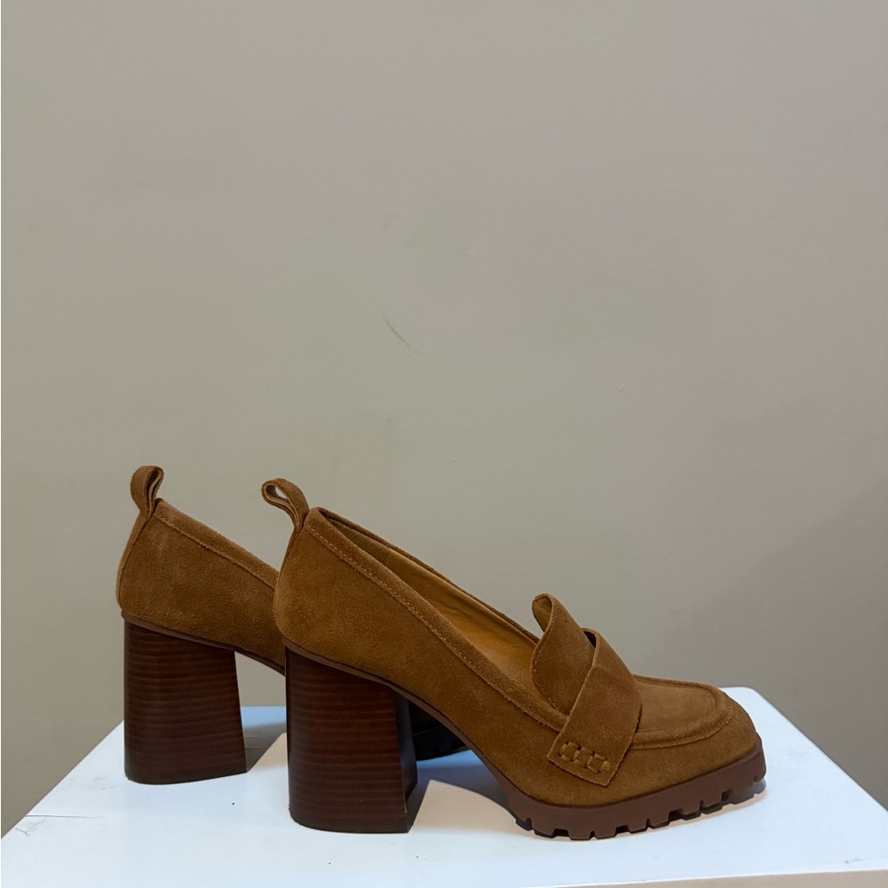 Crown Vintage Tan Suede Platform Loafers